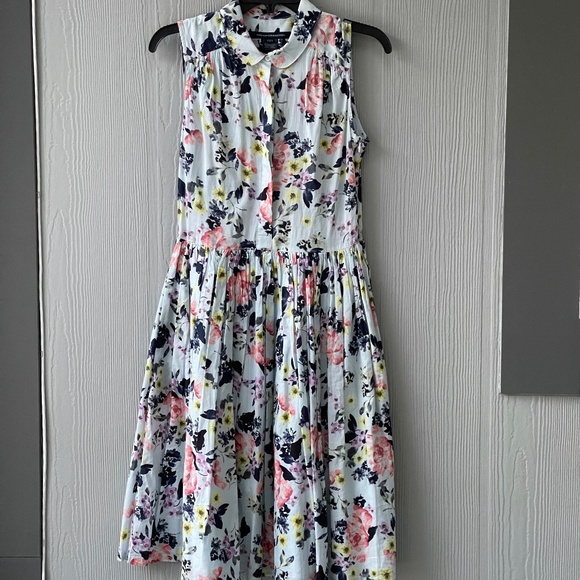 French Connection Women's Dress Floral Size 4 - Picture 3 of 16